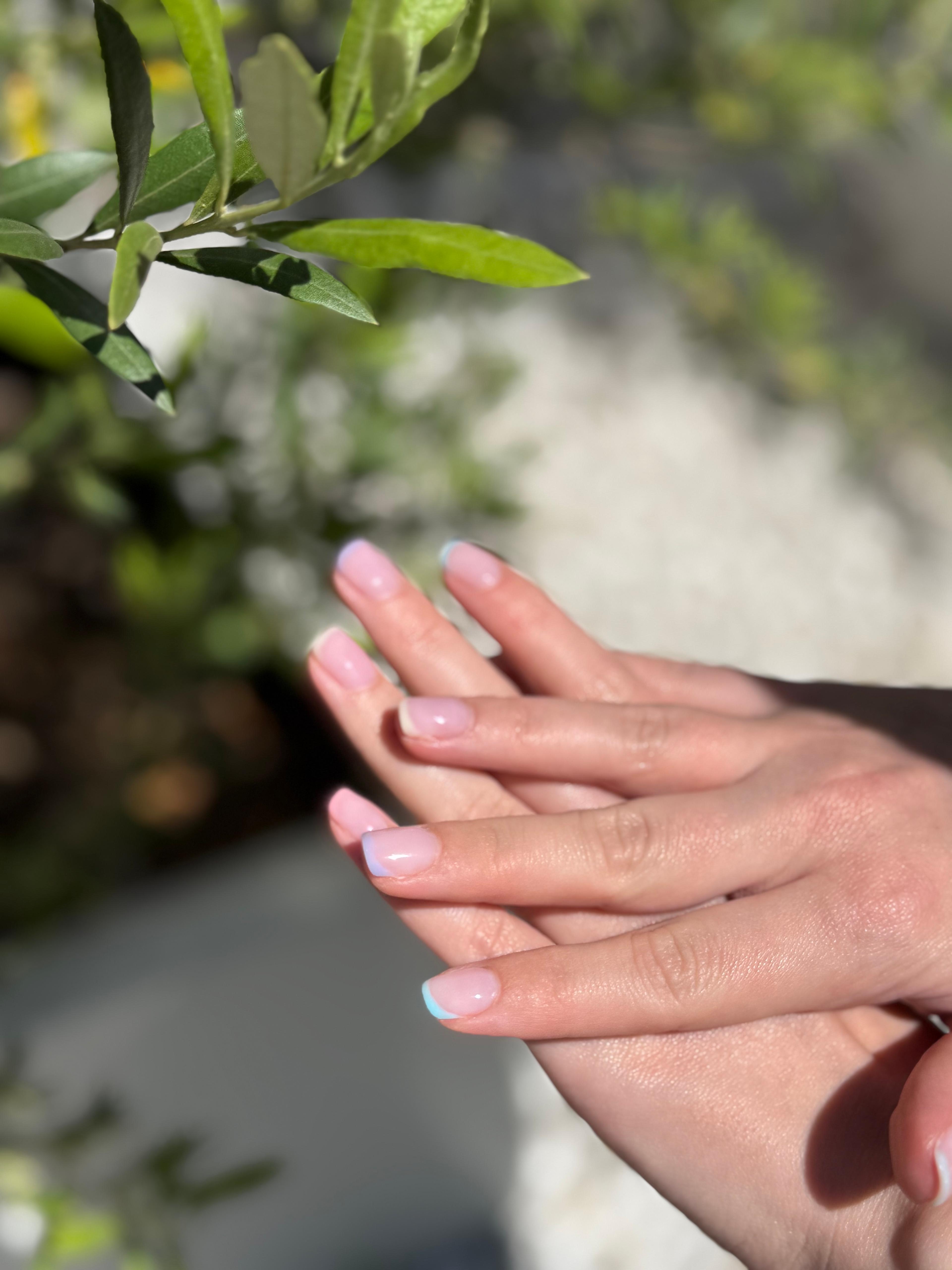 nails.manicurePedicure.title